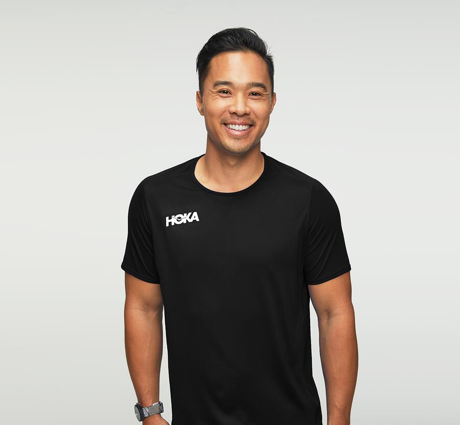 Top Hoka One One Hombre Negros - Performance Short Sleeve - VKJB80326